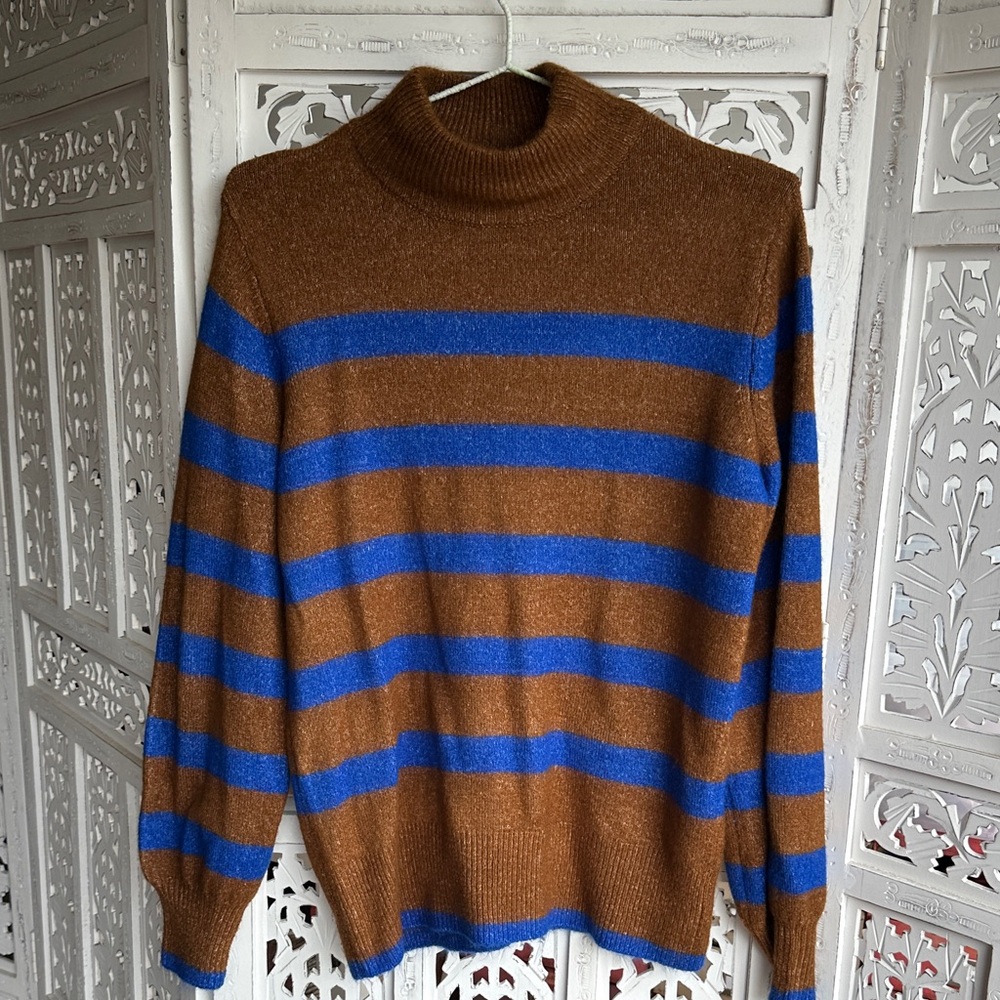 NWOT Ichi brown and cobalt stripped sweater